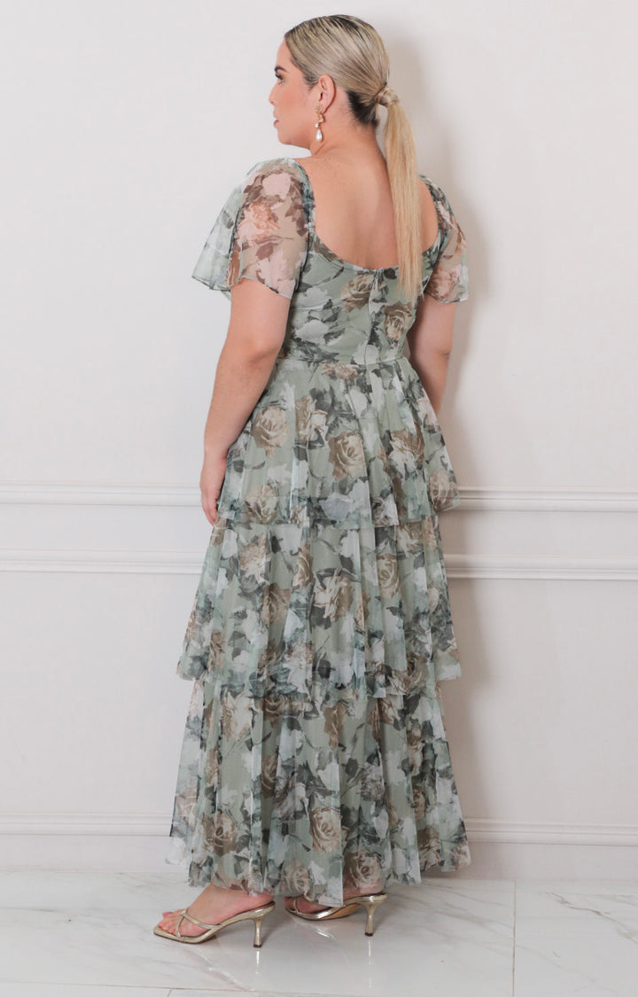 Vestido escote corazón con volantes - VESTIDO LARGO CURVY Boutiquemirel 