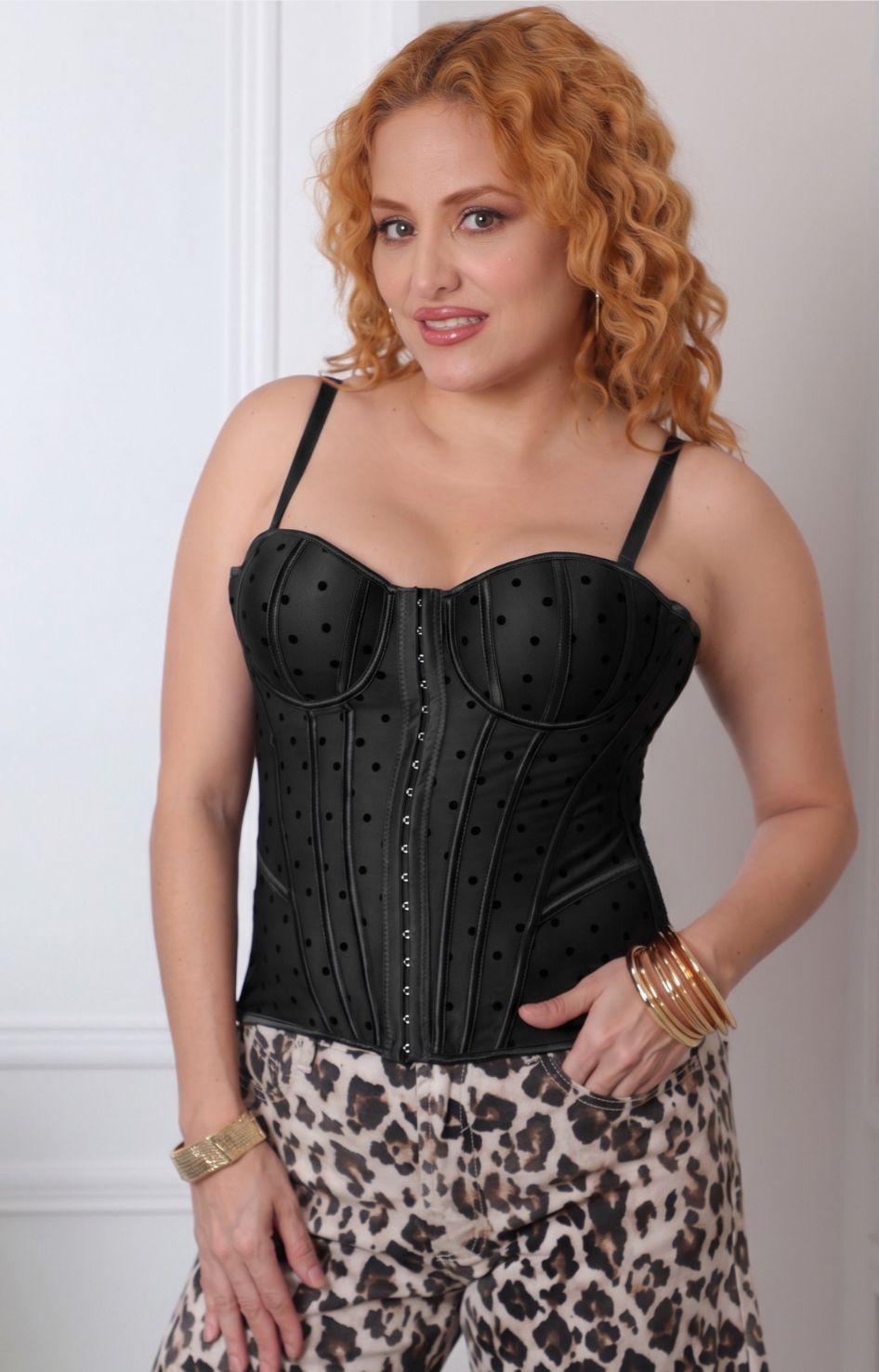 Bustier con tirantes de encaje y ganchillos