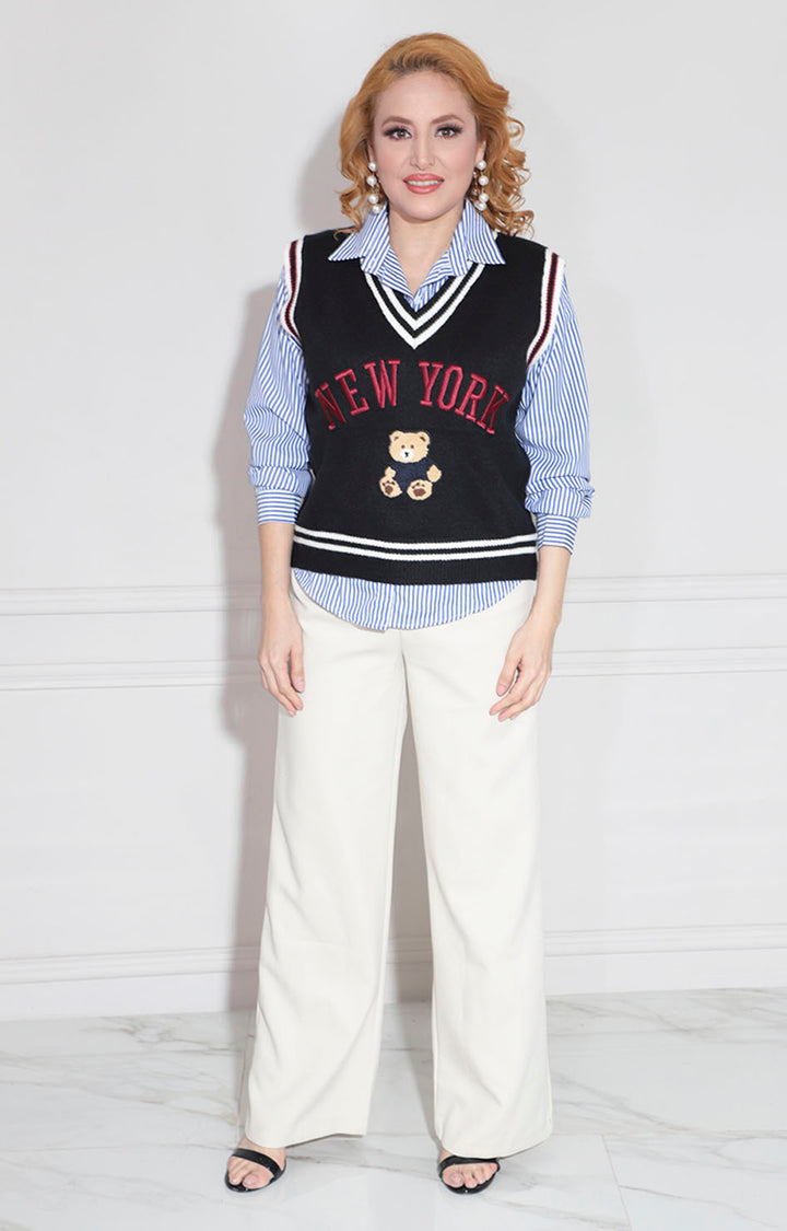 Camisera con chaleco negro