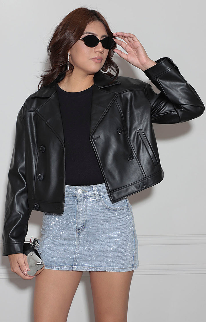 Chamarra negra de vinipiel