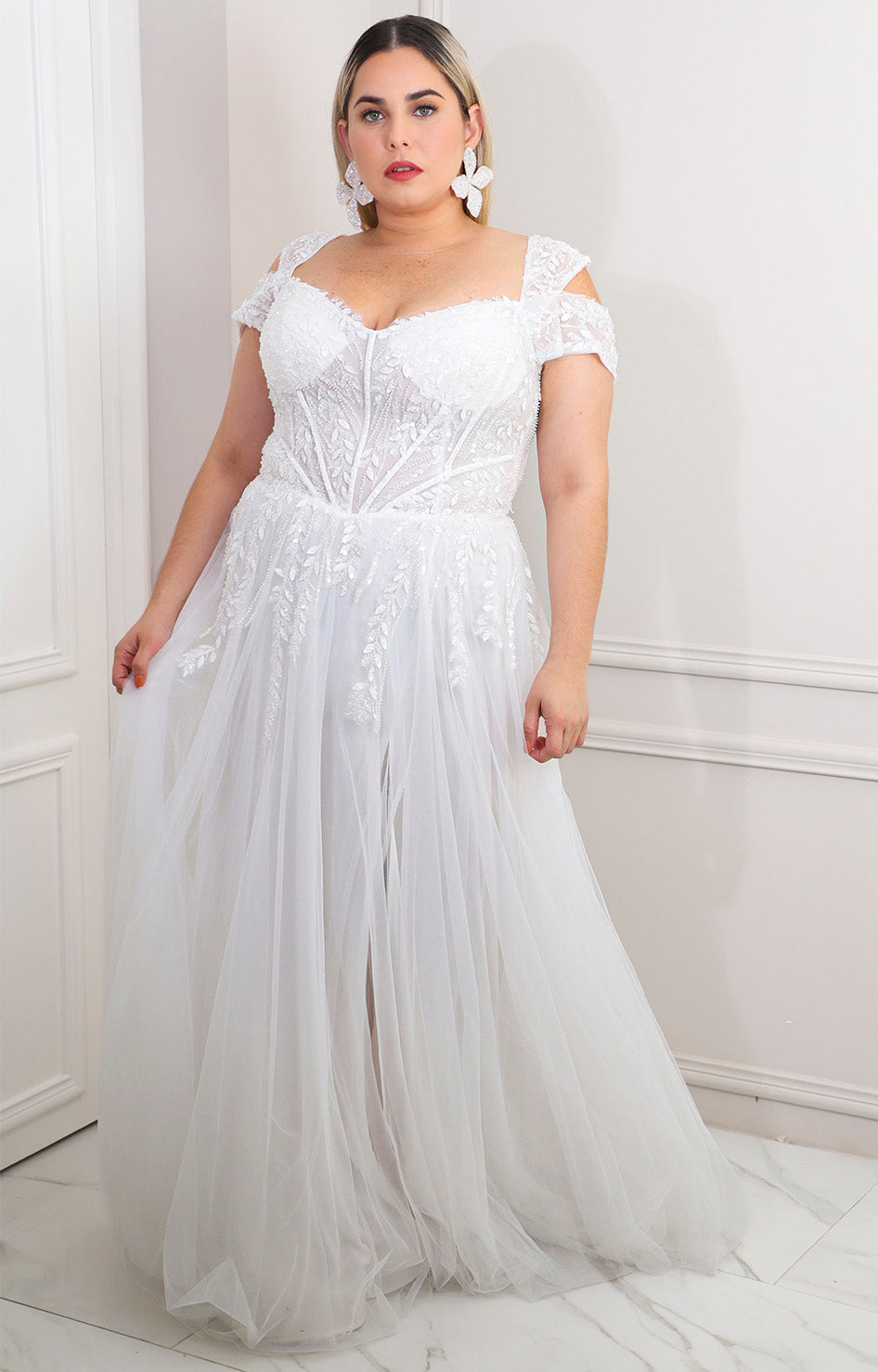 Vestido blanco con aplicaciones