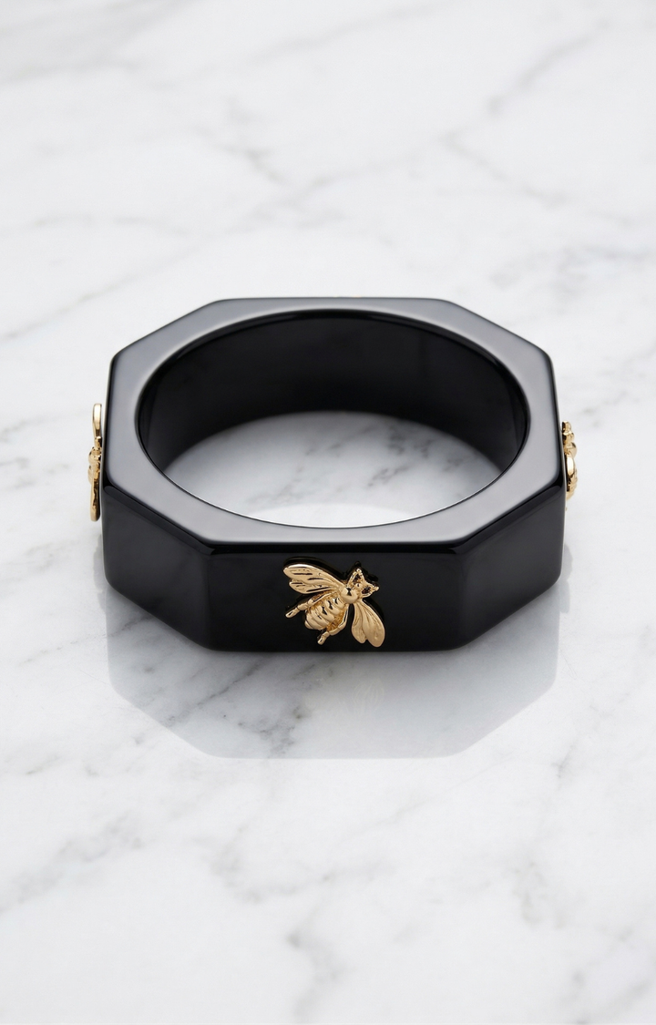PulserA Negra Acrílica con Abeja Dorada - PULSERA Boutiquemirel 