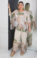 Conjunto beige estampado acuarela