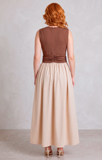Vestido largo bicolor con pecho drapeado