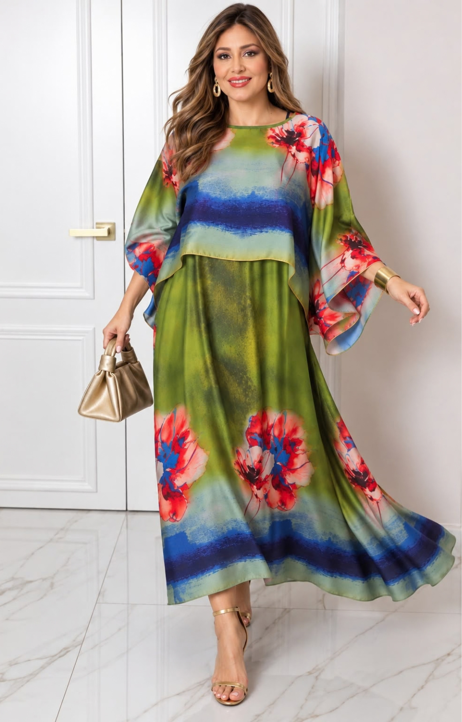 Vestido largo regular de dos piezas con sobrecapa de la marca Boutiquemirel, en color y estilo elegantes.