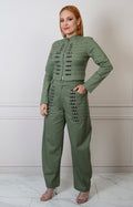 Conjunto verde estilo militar con botones