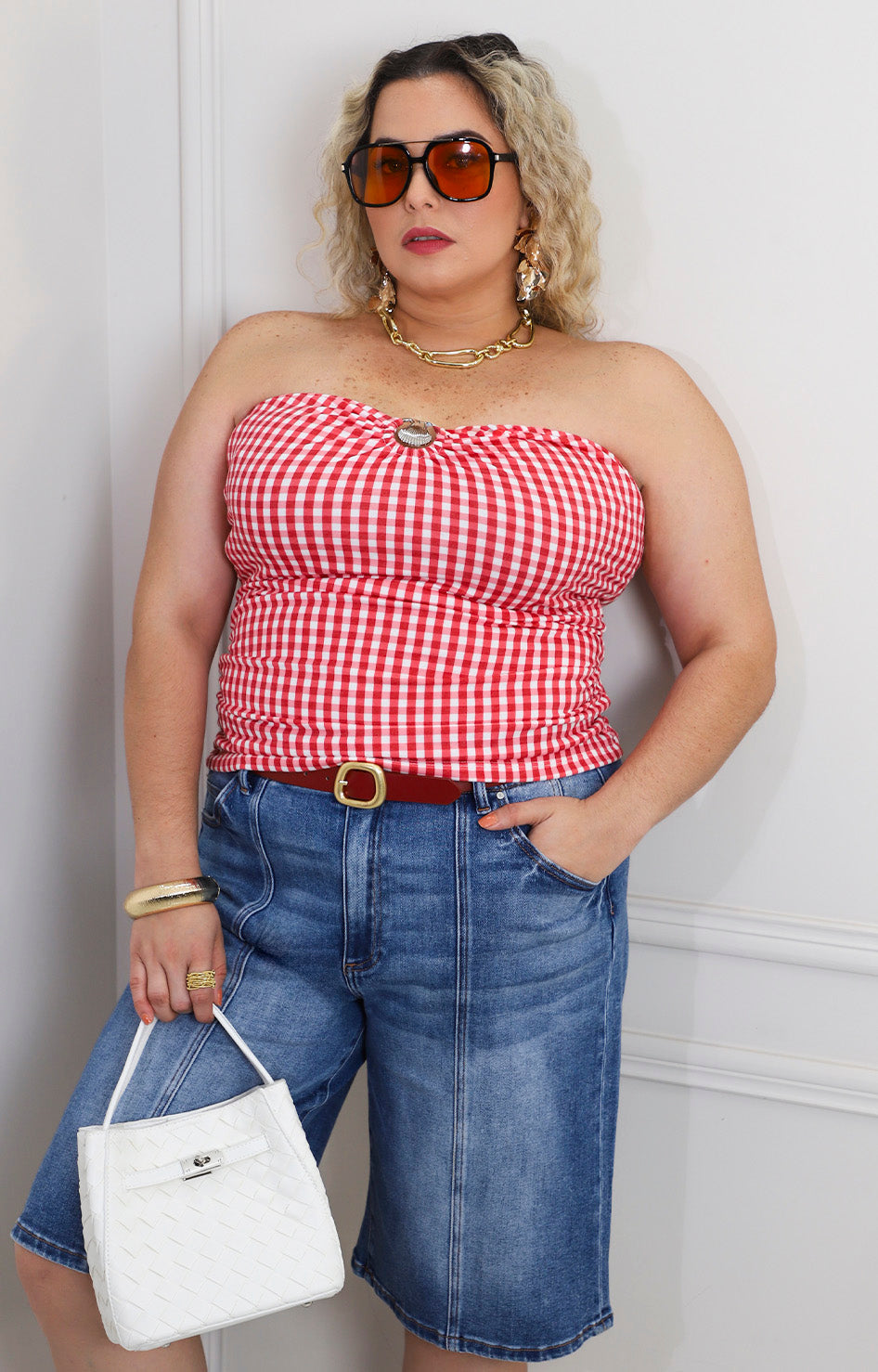 Blusa strapless a cuadros con broche