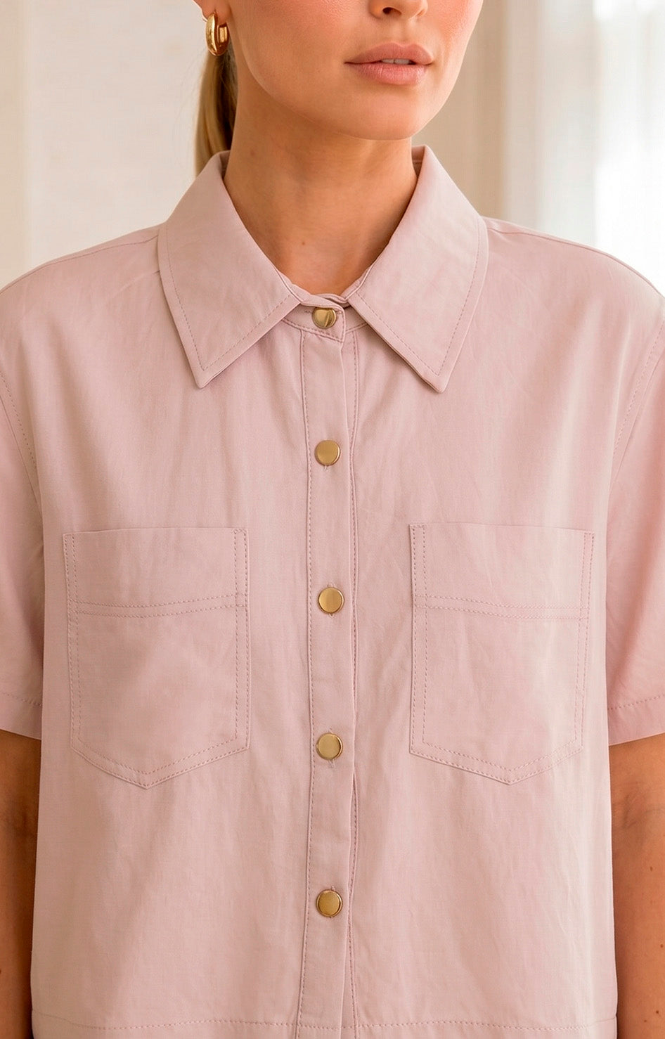 Blusa camisera con bolsillos