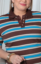 Blusa polo a rayas con cuello