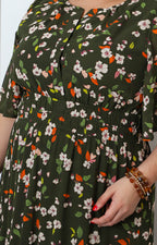 Vestido largo floral verde con mangas globo
