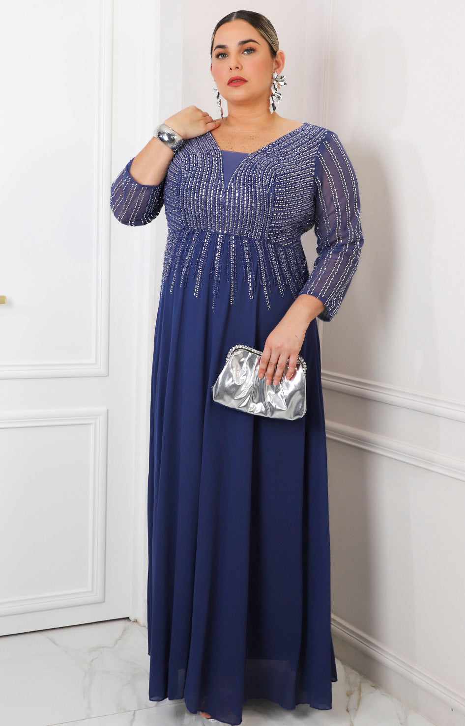 Vestido largo con aplicaciónes de brillo