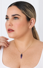 Collar fino con dije de piedra natural