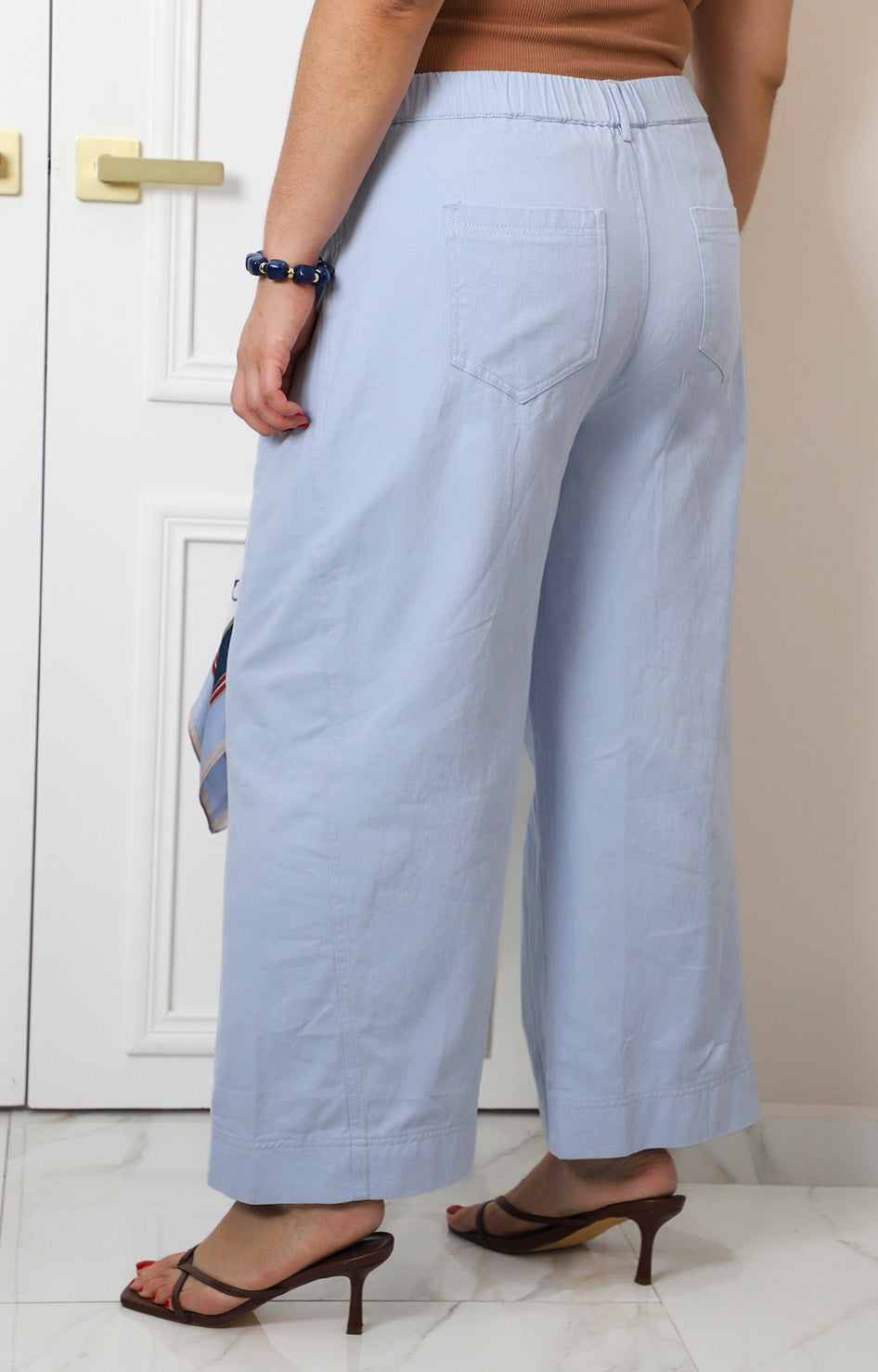 Pantalón con pañuelo