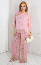 Conjunto rosa con estampado de hojas