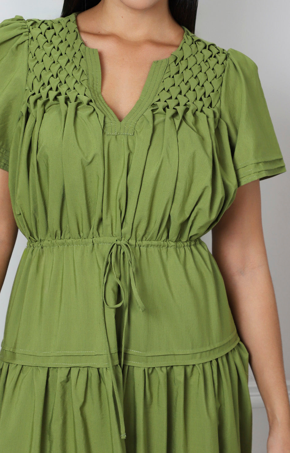 Vestido verde largo escote en V