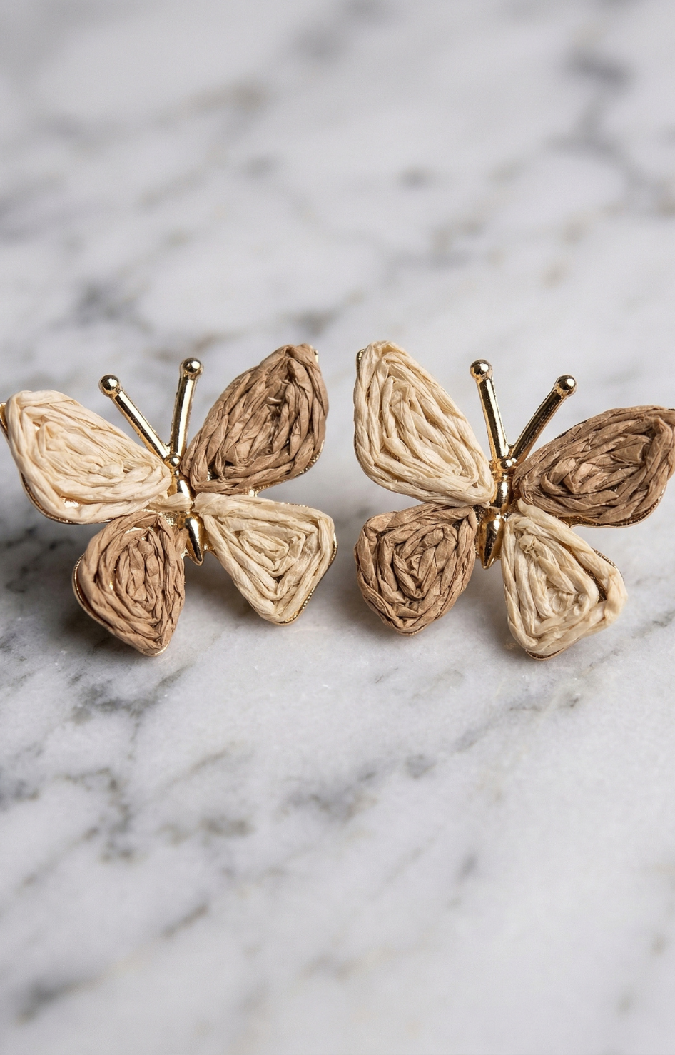 Aretes Mariposa Beige - ARETES Boutiquemirel 