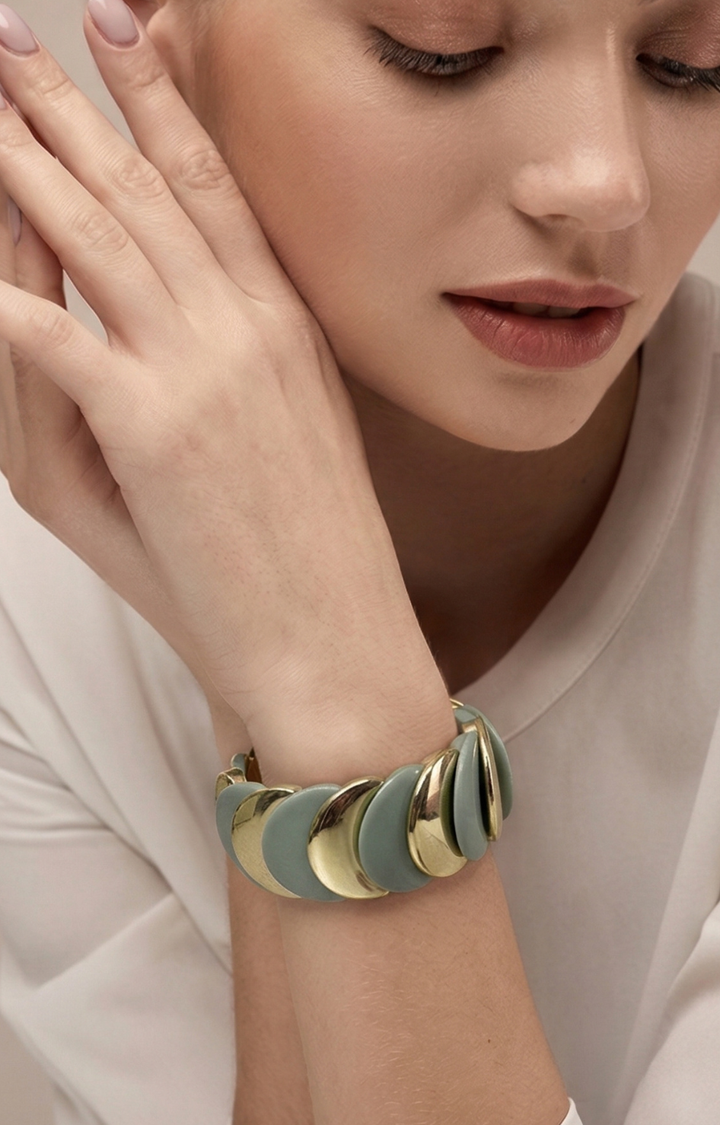 Pulsera Elástica con Detalles en Oro Y Verde - PULSERA Boutiquemirel 