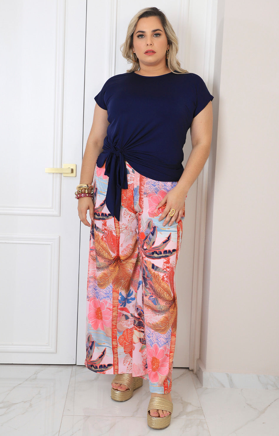 Blusa lisa con fruncido