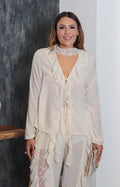 Blusa beige con volantes - BLUSAS REGULAR Boutiquemirel 