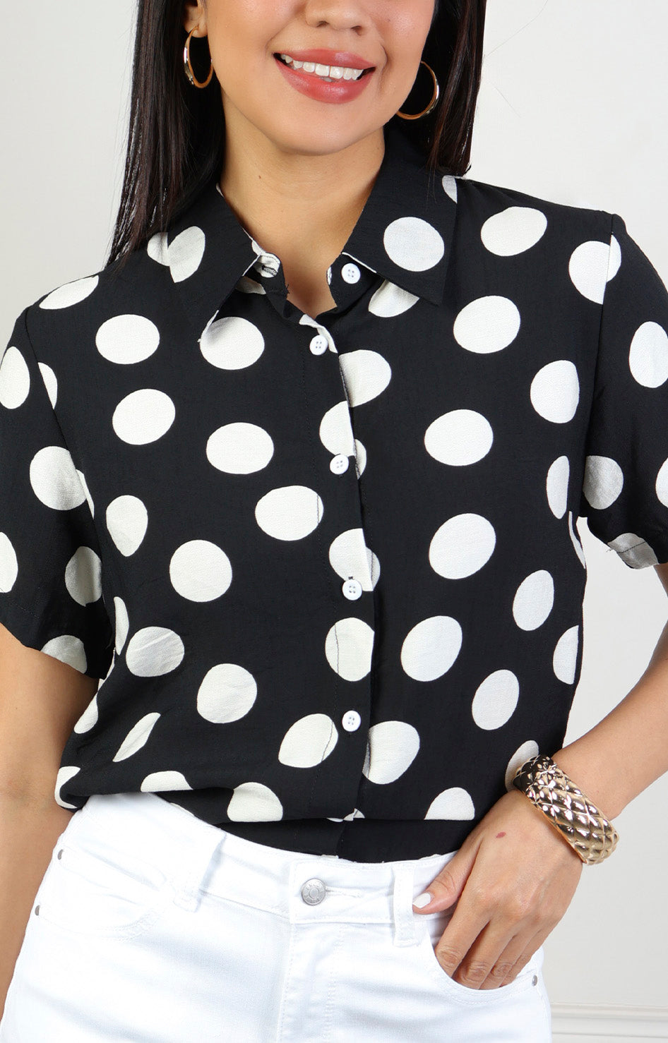 Blusa camisera de lunares con botones