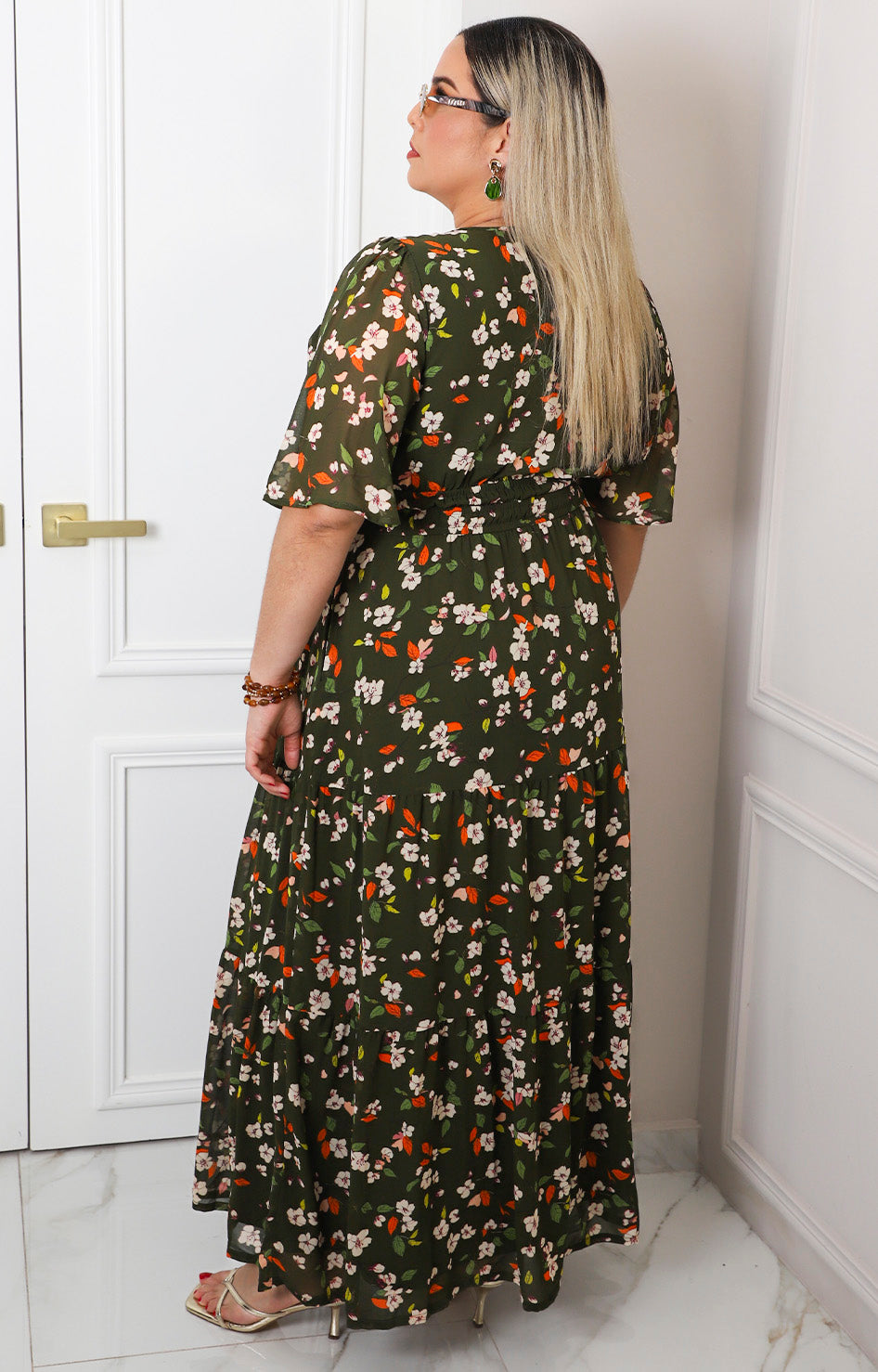 Vestido largo floral verde con mangas globo