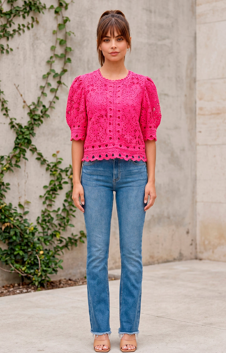 Blusa fucsia de guipur