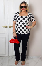 Blusa de lunares con manga corta
