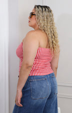 Blusa strapless a cuadros con broche