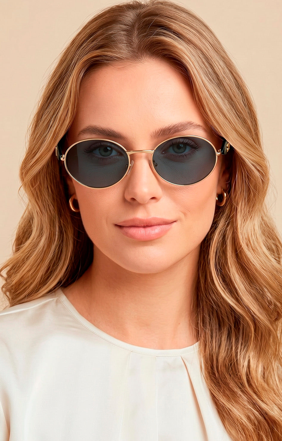 Lentes ovalados con detalle dorado