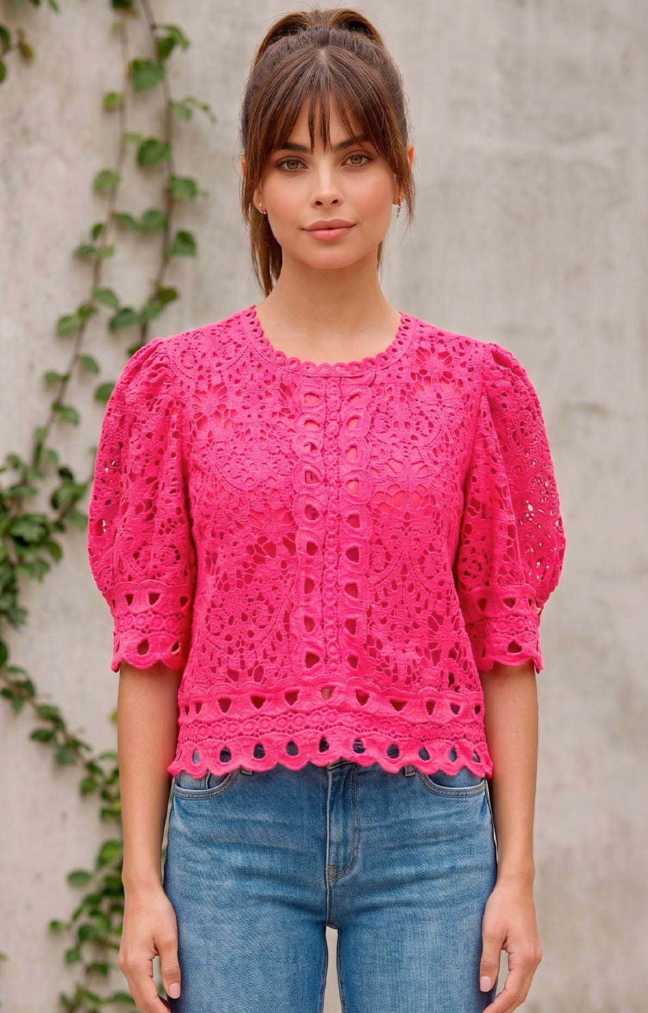Blusa fucsia de guipur - BLUSAS REGULAR Boutiquemirel 
