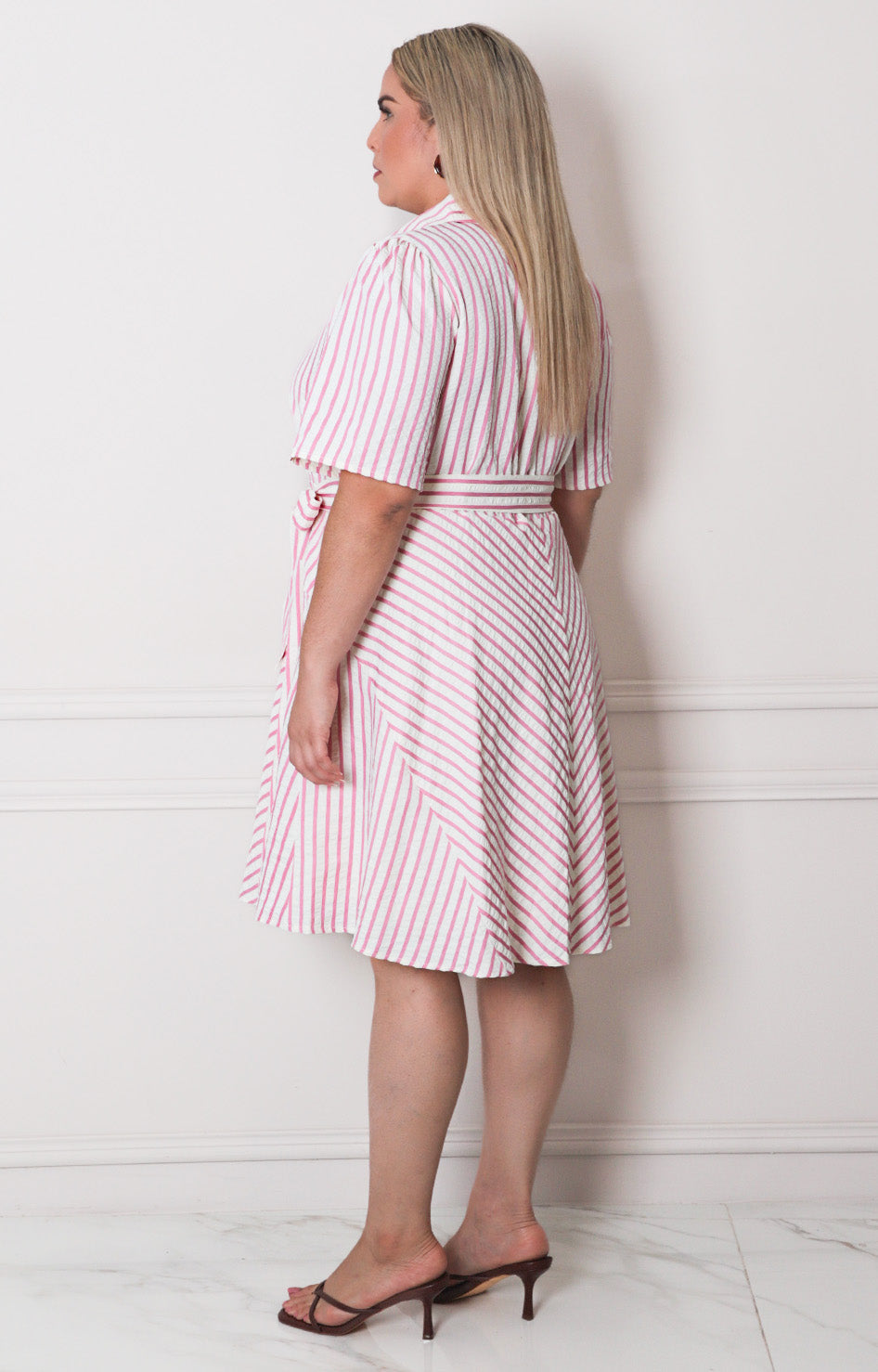 Vestido rosa de rayas - VESTIDO CORTO CURVY Boutiquemirel 