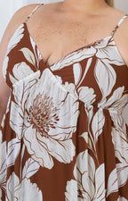 Vestido café floral de tirantes