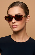 Lentes rectangulares con detalle dorado
