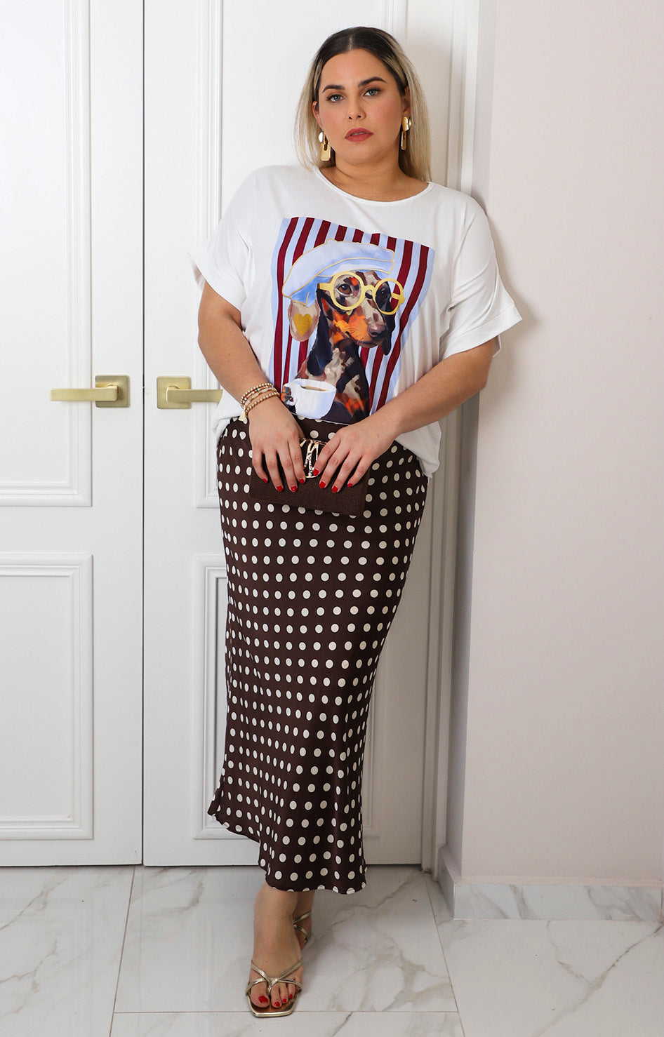 Blusa blanca con estampado de perrito