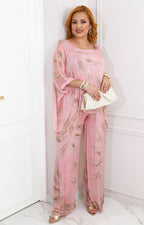 Conjunto rosa con estampado de hojas