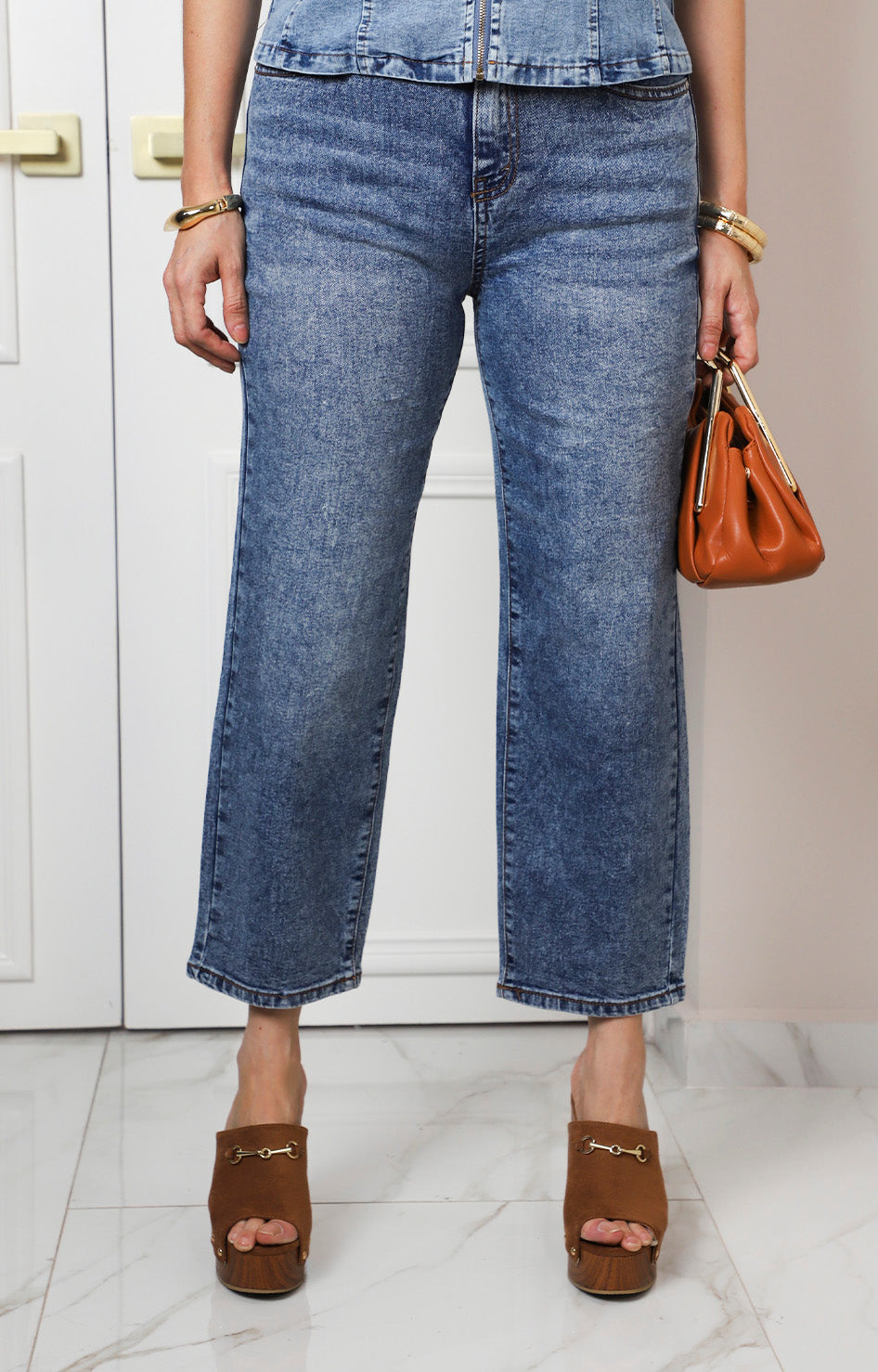 Pantalón de mezclilla al tobillo