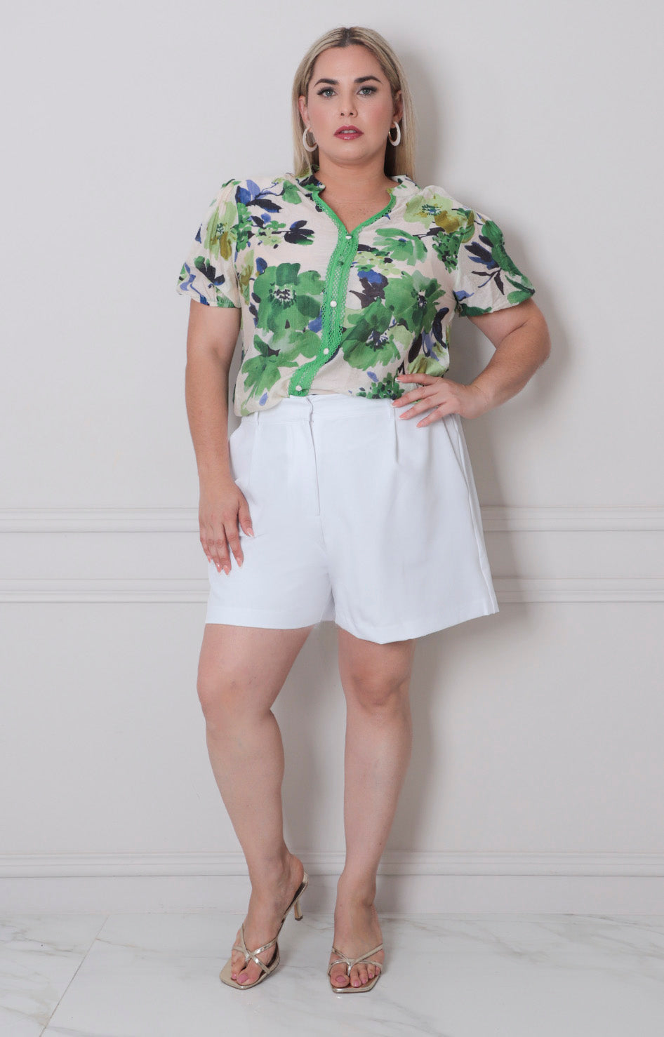 Blusa estampada con bordado - BLUSAS CURVY Boutiquemirel 