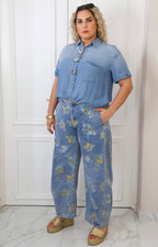 Pantalón de mezclilla estampado