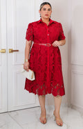 Vestido de guipur floral con cinturón