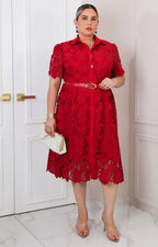 Vestido de guipur floral con cinturón
