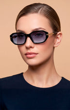 Lentes rectangulares con detalle dorado