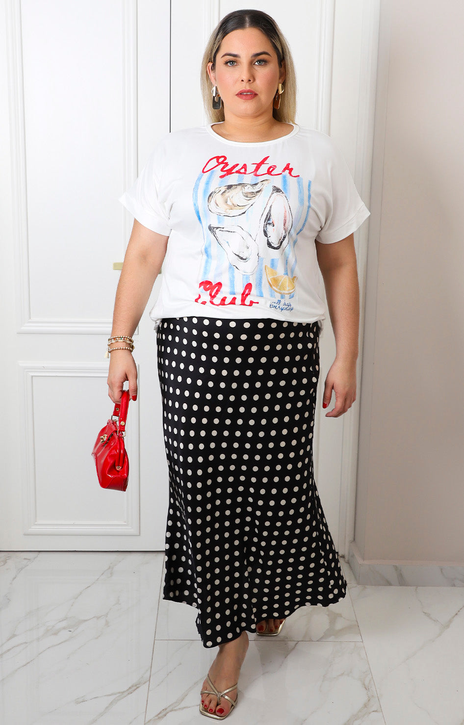 Falda satinada con polka dots