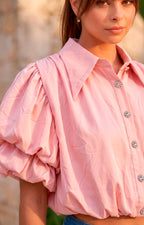 Blusa corta con mangas globo
