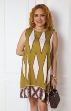 Vestido verde con estampado geométrico