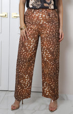 Pantalón café estampado animal print