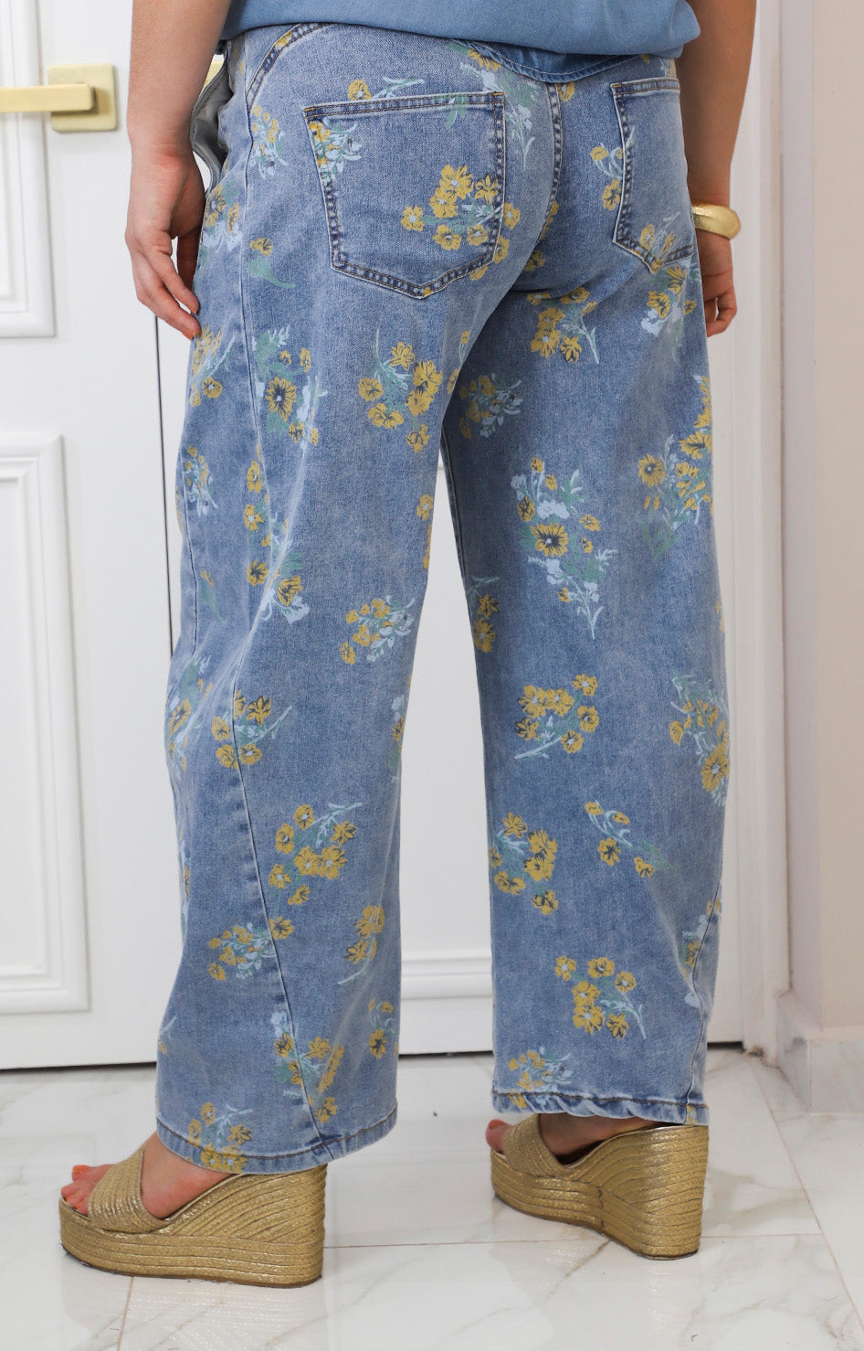 Pantalón de mezclilla estampado