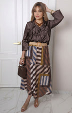 Blusa con volantes al frente