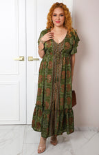 Vestido con estampado paisley y escote en V