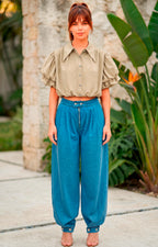 Blusa corta con mangas globo