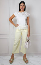 Blusa con encaje floral